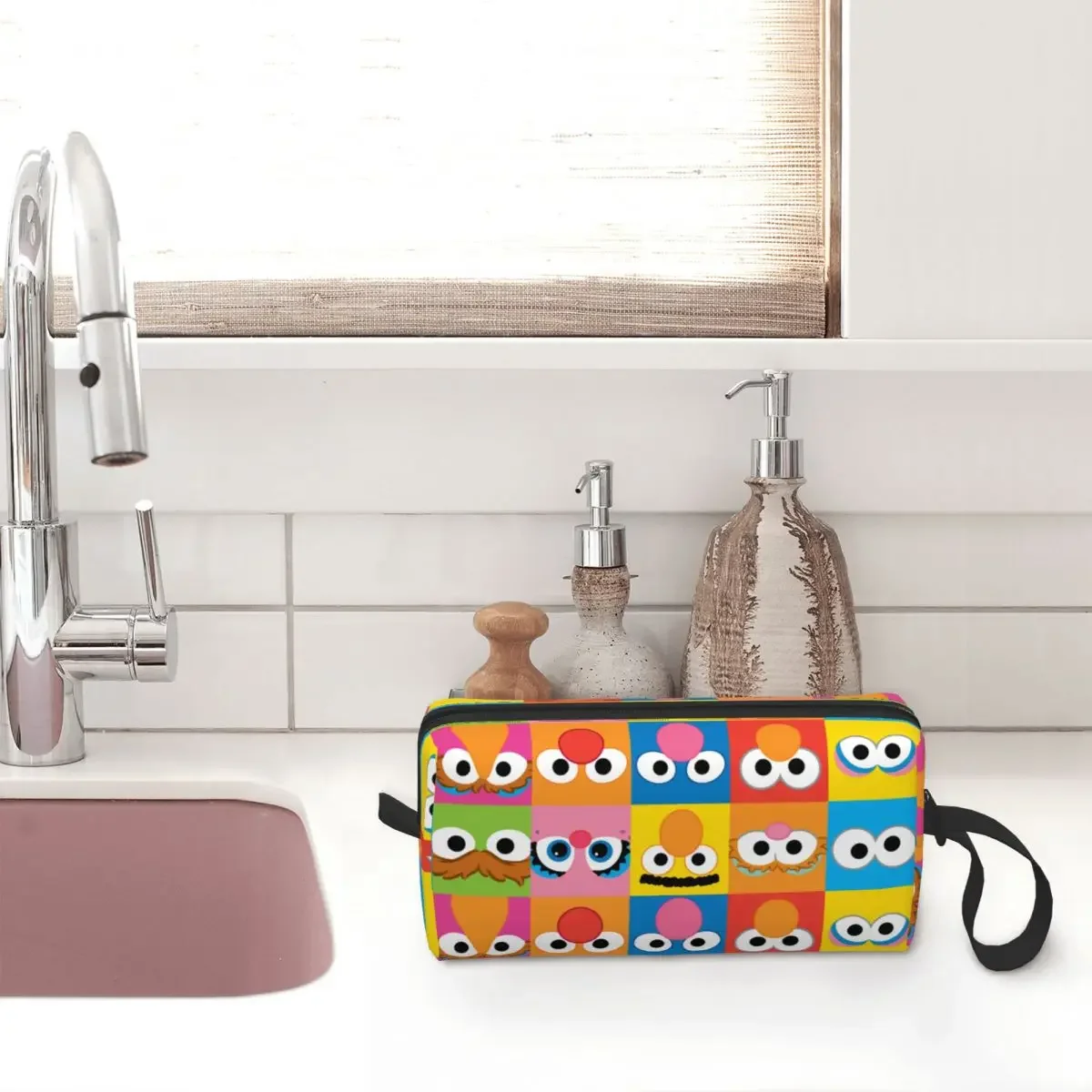 Cookie Character Eyes Pattern Large Makeup Bag Waterproof Pouch Travel Cosmetic Bags Organizer for Women