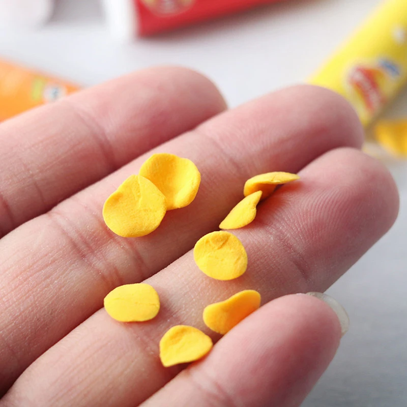 

4pcs/set 1:12 Dollhouse miniture Simulation Potato Chips Bottle Kitchen Food Toy