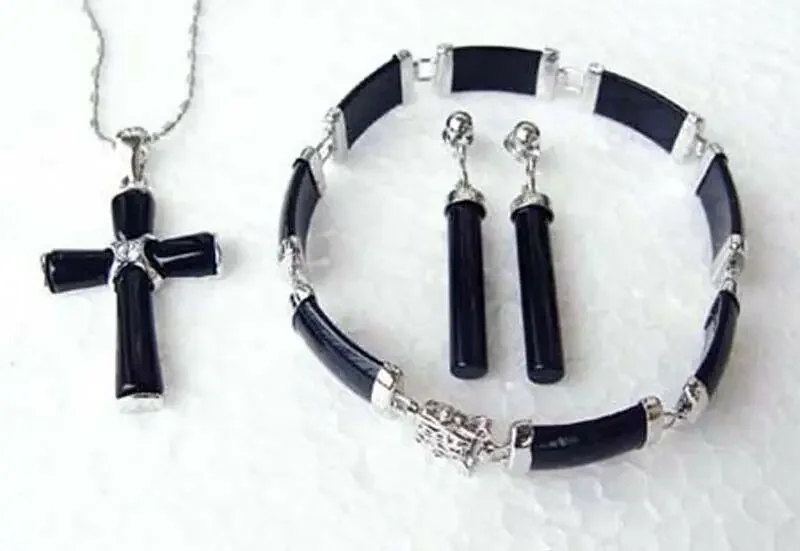

Fashion Women Black Jade Necklace Earring Bracelet Jewelry Sets
