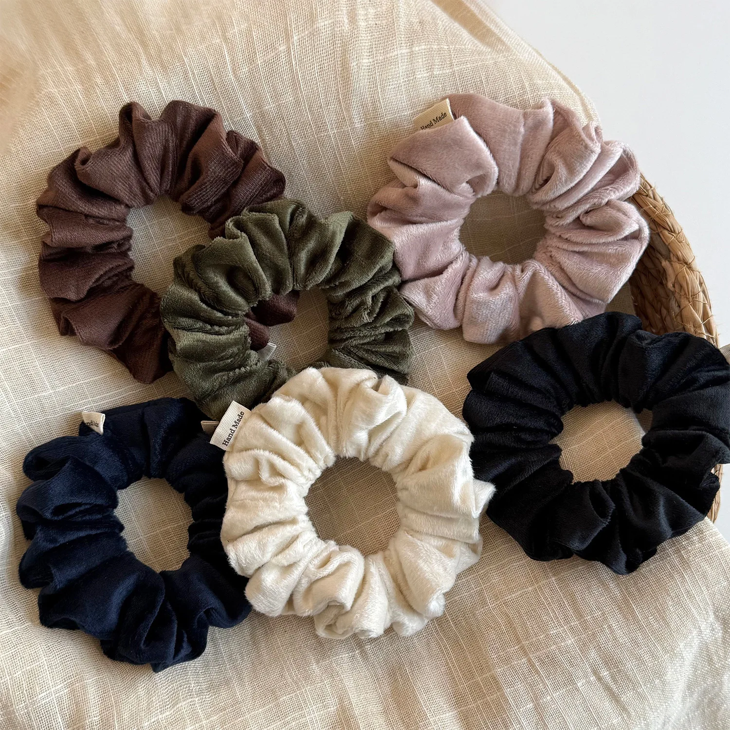24PCS/LOT Wholesale Velvet Hair Band Elastic Women Daily Ponytail Hair Scrunchies Solid 11CM Soft Hair Ropes Girls Hair Ties