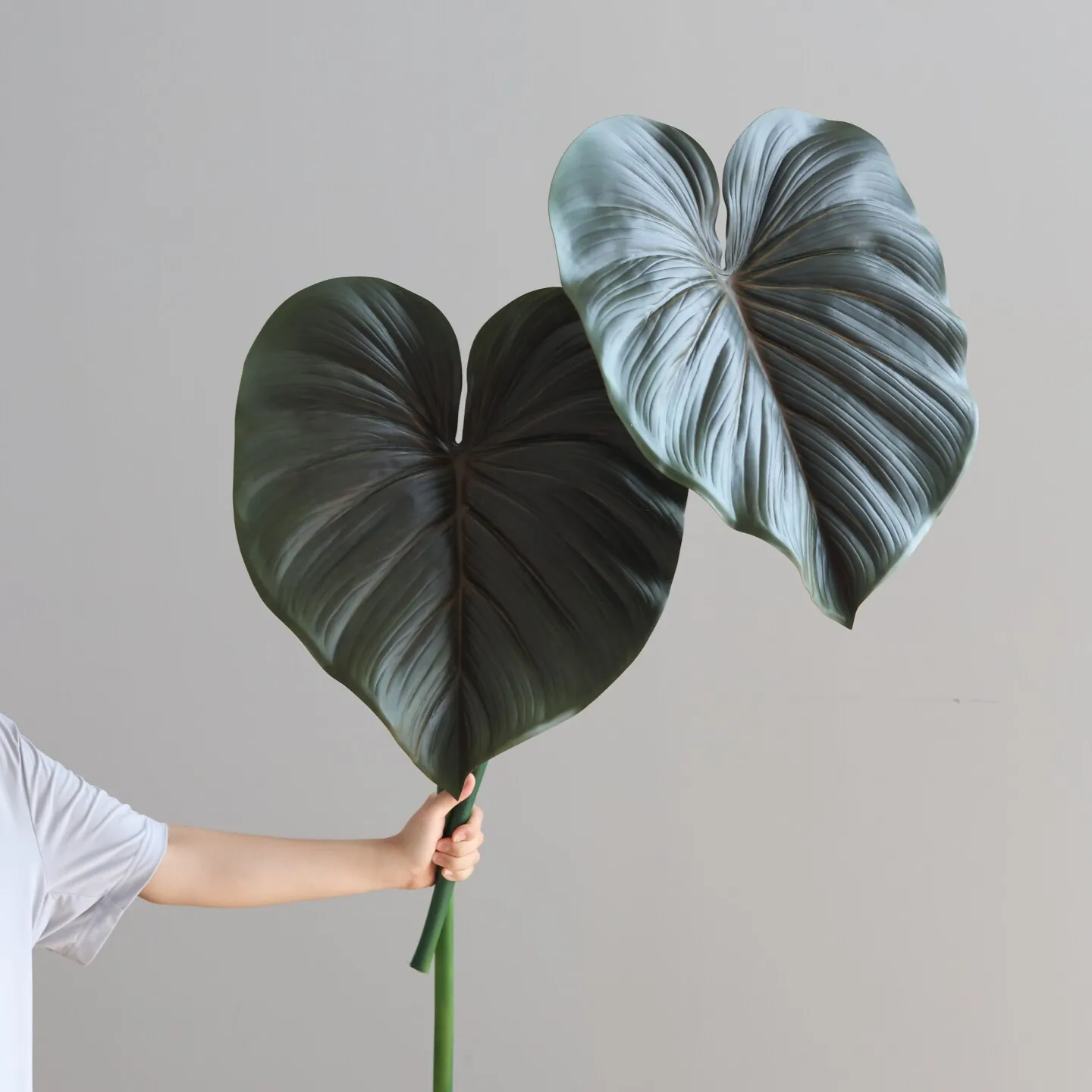 

2Pcs Fake Plants Flamingo Leaf for Wedding Wall Background Decoration Taro Leaf Home Room Decor Green Plant Holiday Landscaping