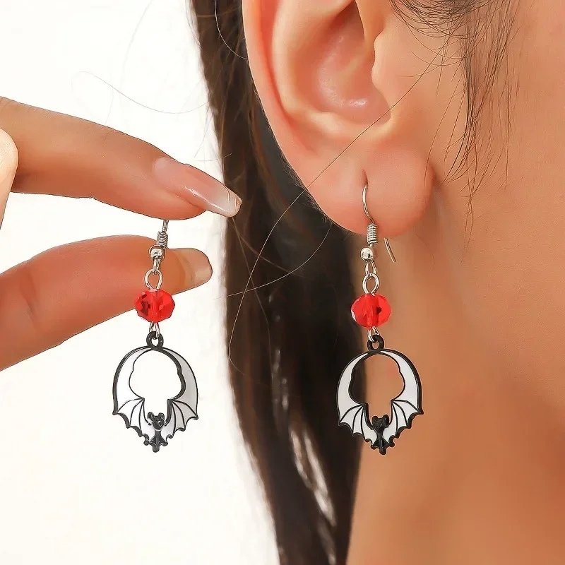 

Retro Dark Style Skull Bat Earrings Women's Pumpkin Spiders Halloween Funny Costume Ear Stud Girls Accessories Holiday Gifts