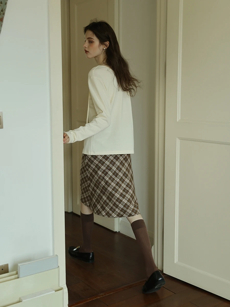 Y2K Preppy-style British Style Women's Coffee Plaid Midi Skirt Casual Checkered A-Line Skirt for Spring Autumn Classic Skirt