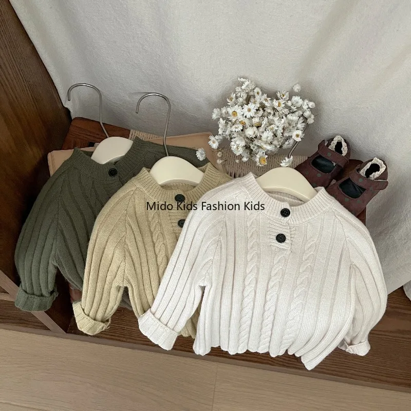 Baby autumn knit sweater Korean temperament little girl Yanqi twist solid colour jumper spring children's fashionable clothes