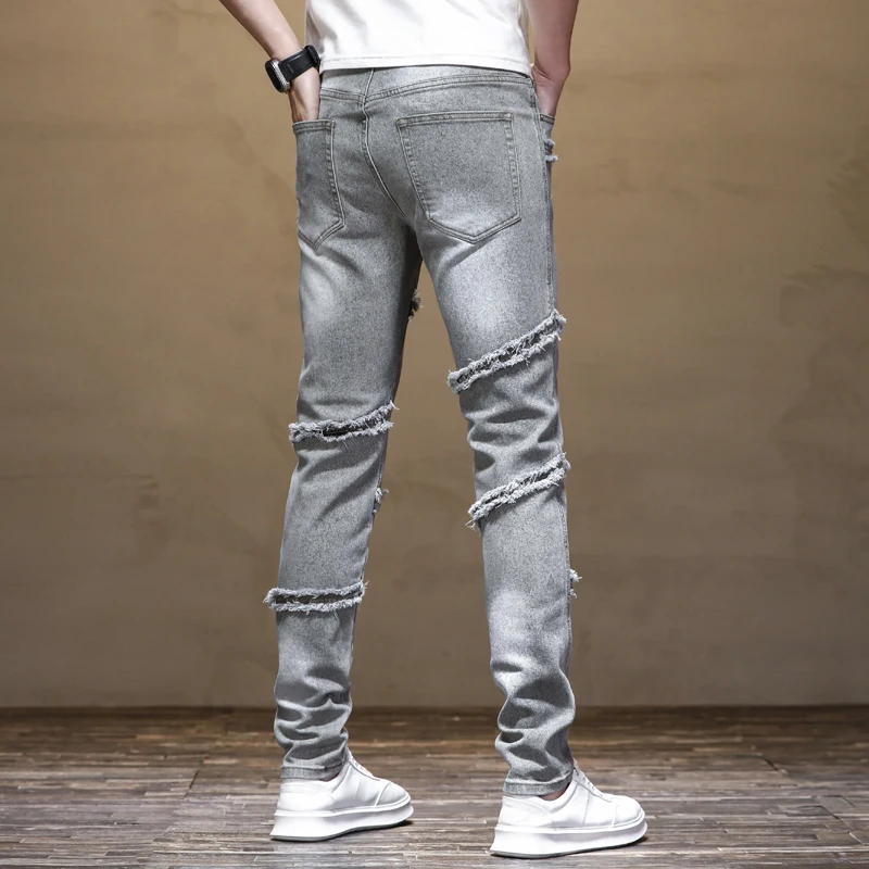 2024 Nieuwe Knappe Gescheurde Stiksels Jeans Mannen Slim Fit Stretch Persoonlijkheid Gerafelde Retro Persoonlijkheid Gewassen Motorbroek