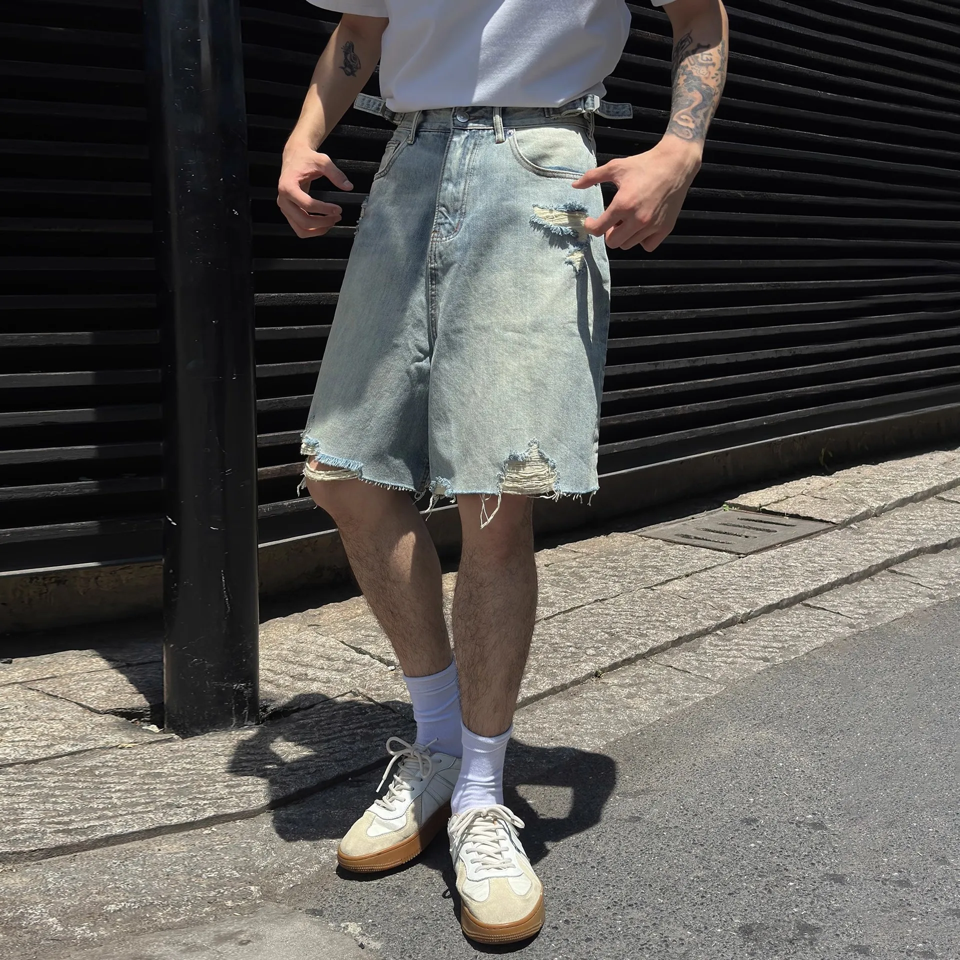 American Vintage Fashion Men's Light Blue Solid Color Hole Patched Casual Trendy Simple Daily Knee Length Denim Trousers Male