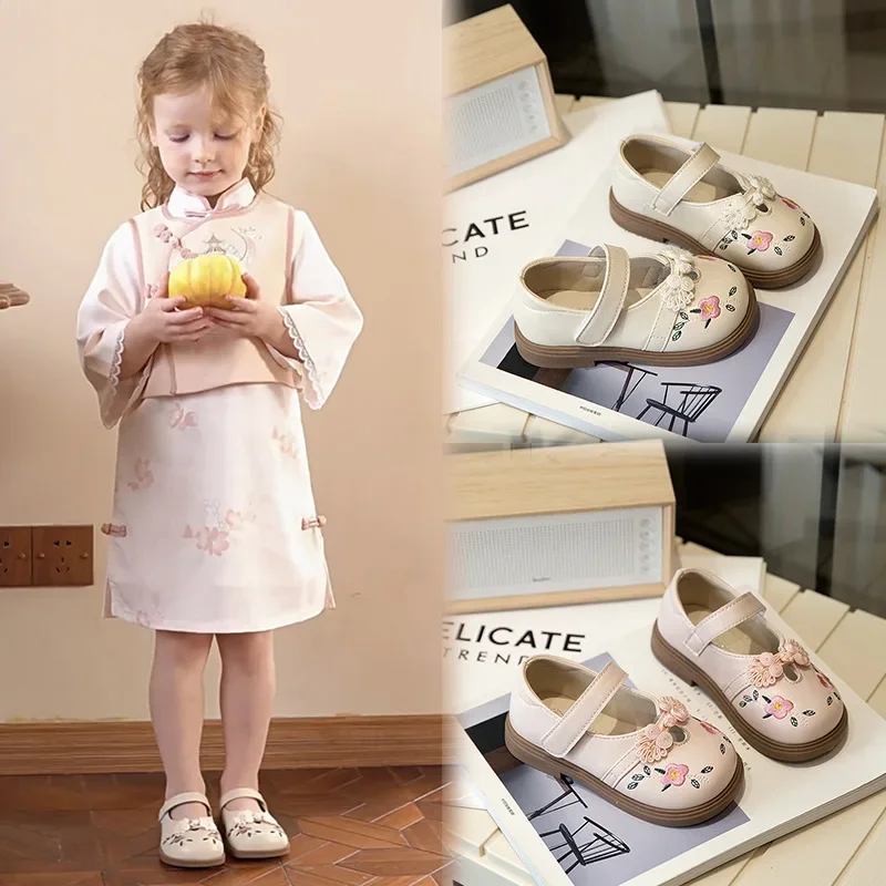 

Туфли принцессы с вышивкой для девочек, женская однотонная детская обувь в стиле ретро на мягкой подошве, детская весенне-осенняя модная кожаная обувь Hanfu