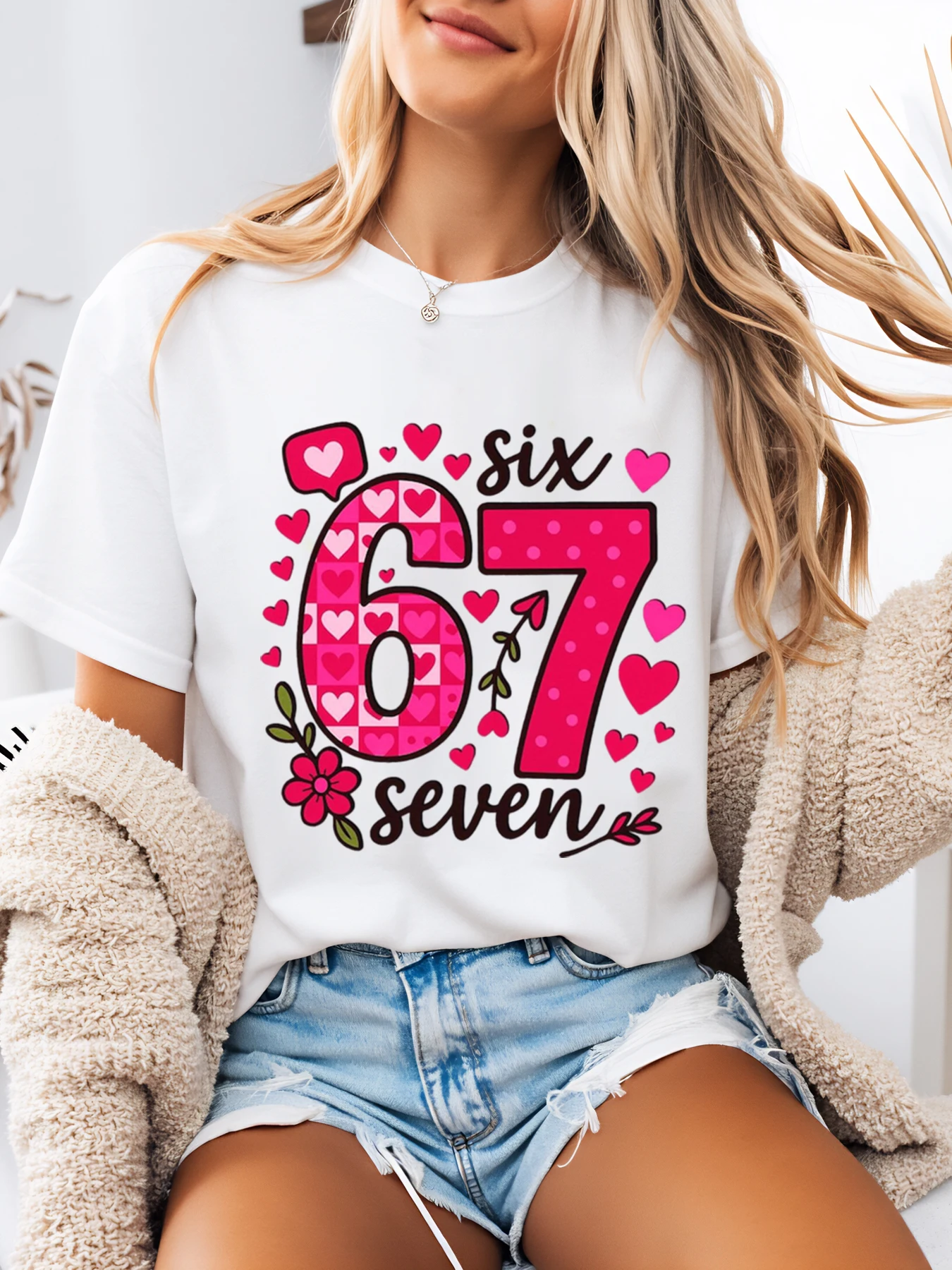 

Heart Pattern Six 67 Seven Valentine's Day T-Shirt Women Casual Outfit for Party White Plus-Size