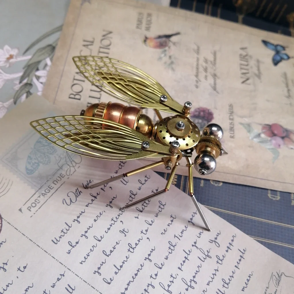 Handmade Creative Handicrafts Mechanical Small Fruit Fly Ornaments Steampunk Metal Drosophila Melanogaster Home Decoration Gift
