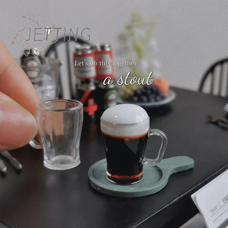 Chaud 1/12 maison de poupée Simulation Mini tasse de bière modèle poupée maison bière boissons Bar scène décor jouet maison de poupée accessoire semblant jouer à