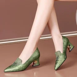 women fashion light weight comfort green square heel shoes lady casual black crystal shining heel shoes sapatos femininas a178