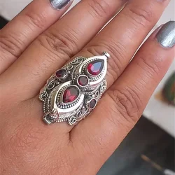 Vintage Women's Ring Bohemian Exaggerated Ring Inlaid Red Cubic Zirconia Antique Silver Color Engraving Classic Ladies Jewelry