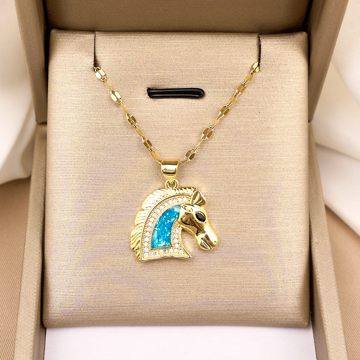 Stylish and Exquisite French Retro Blue Pony Head Animal Pendant Necklace A Perfect Gift for Friends Suitable for Many Occasions