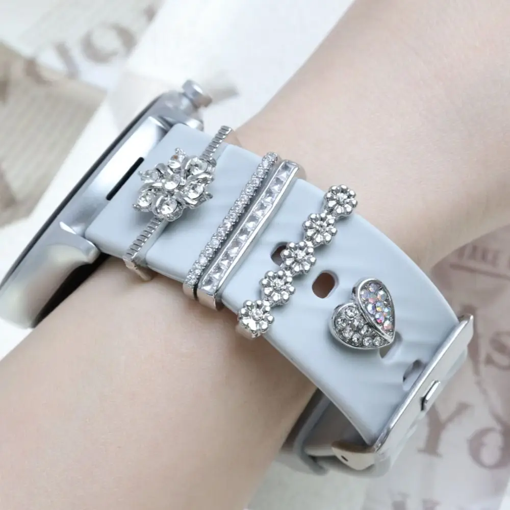 Adorno creativo de banda de reloj de Metal, broche de diamante, anillo decorativo, accesorios decorativos para correa de uñas