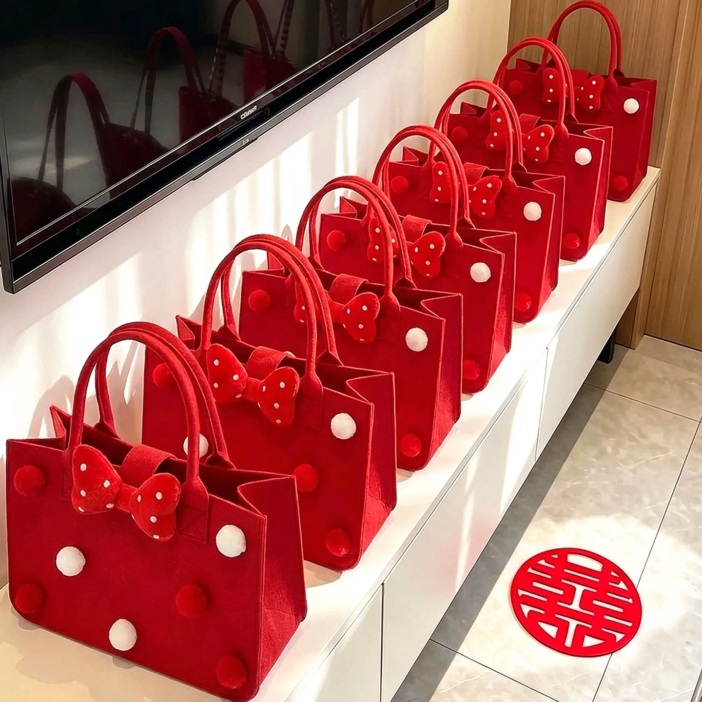 sacchetto-regalo-portatile-per-bomboniere-piccolo-e-originale-ideale-come-sacchetto-per-caramelle-da-regalare-agli-invitati-al-matrimonio-sacchetto-souvenir-per-la-festa-di-addio-al-nubilato-realizzato-in-tessuto-non-tessuto-ecologico