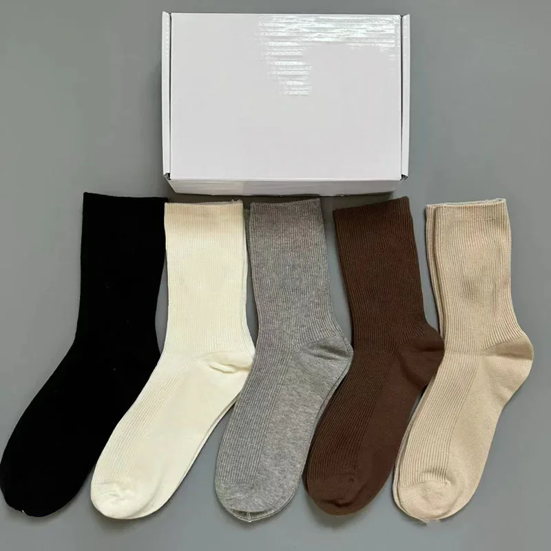 

New Yoga Socks Embroidered Double Needle Medium High Barrel Casual Sports Socks Solid Color Versatile Stacked Socks Cotton