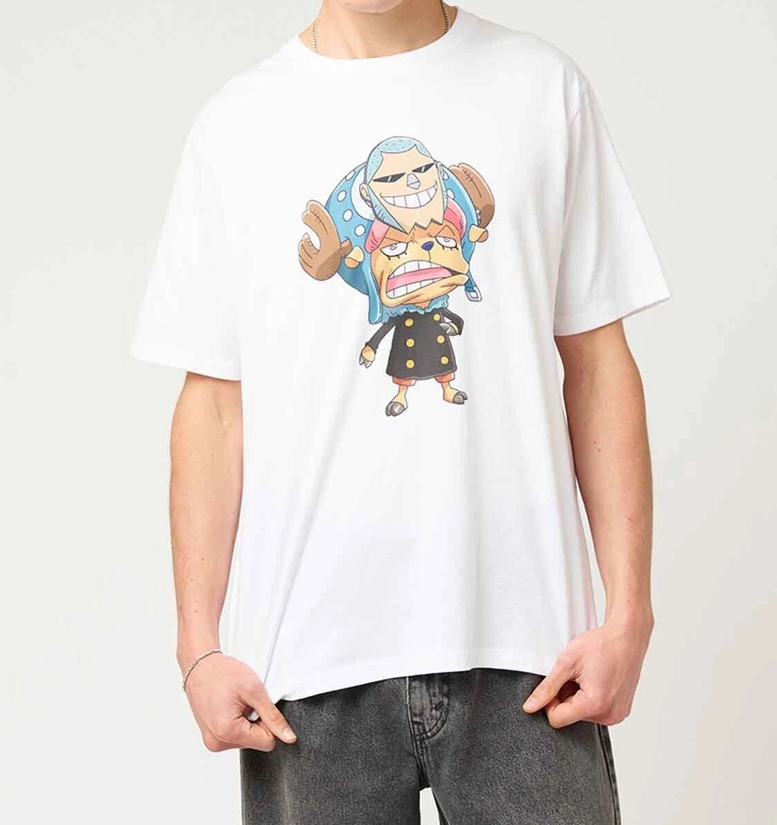 

Limited Edition Collection ONE PIECE X Graniph Chopper Franky Cotton T-shirt Short Sleeve White Anime Japan Anime Cost-effective