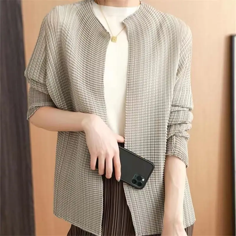 Cardigan plissettato 2023 nuova estate manica lunga camicia sottile donna Crop top Vintage giacca moda coreana abbigliamento protezione solare