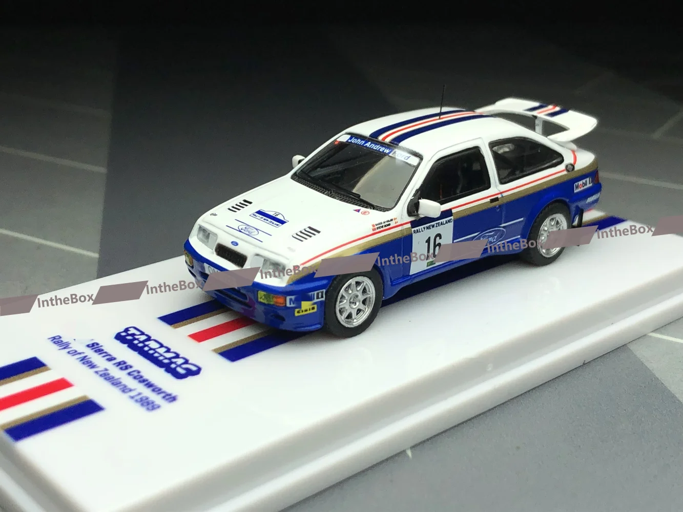 

SIERRA RS COSWORTH #16 "RALLY NZ" (1989) 1/64 TARMAC WORKS Diecast Model Car Collection Limited Edition Hobby Toys