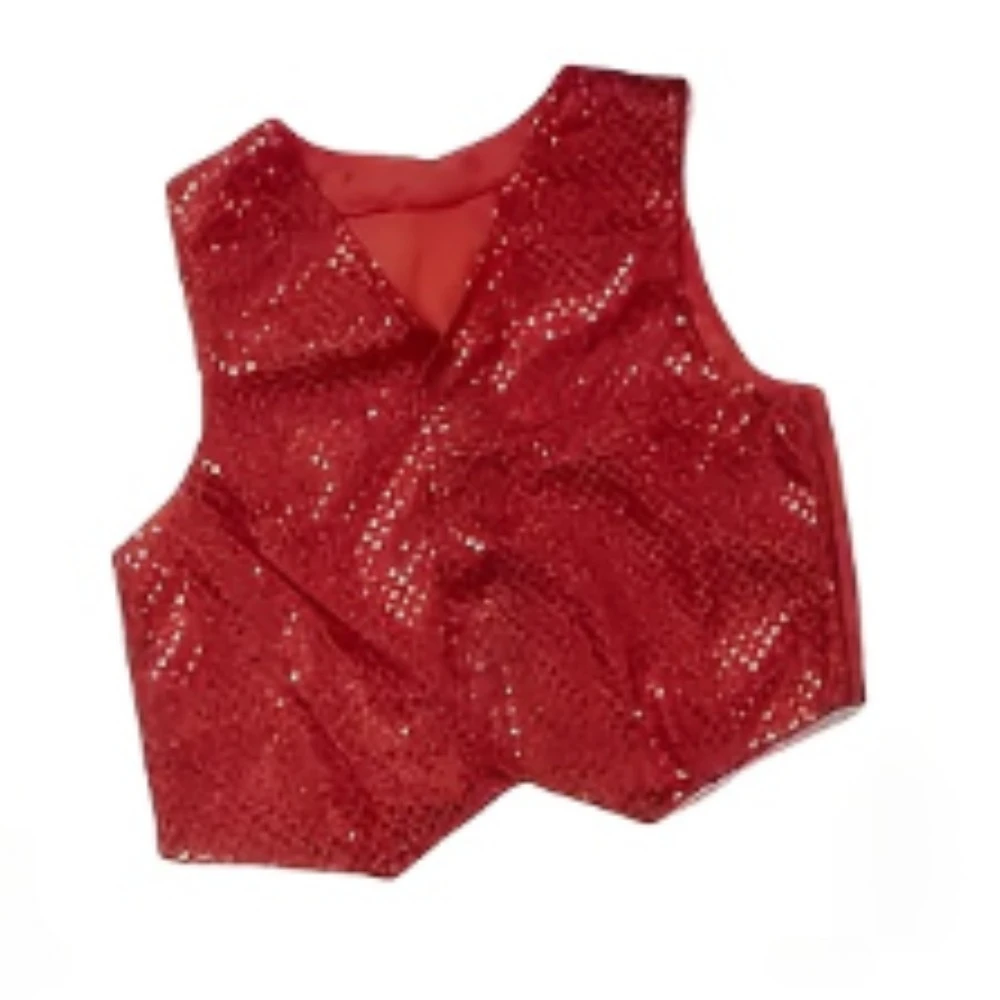 PESENAR  This is a group of accessories with detective theme including cloak top hat etc Suitable for role playing activities