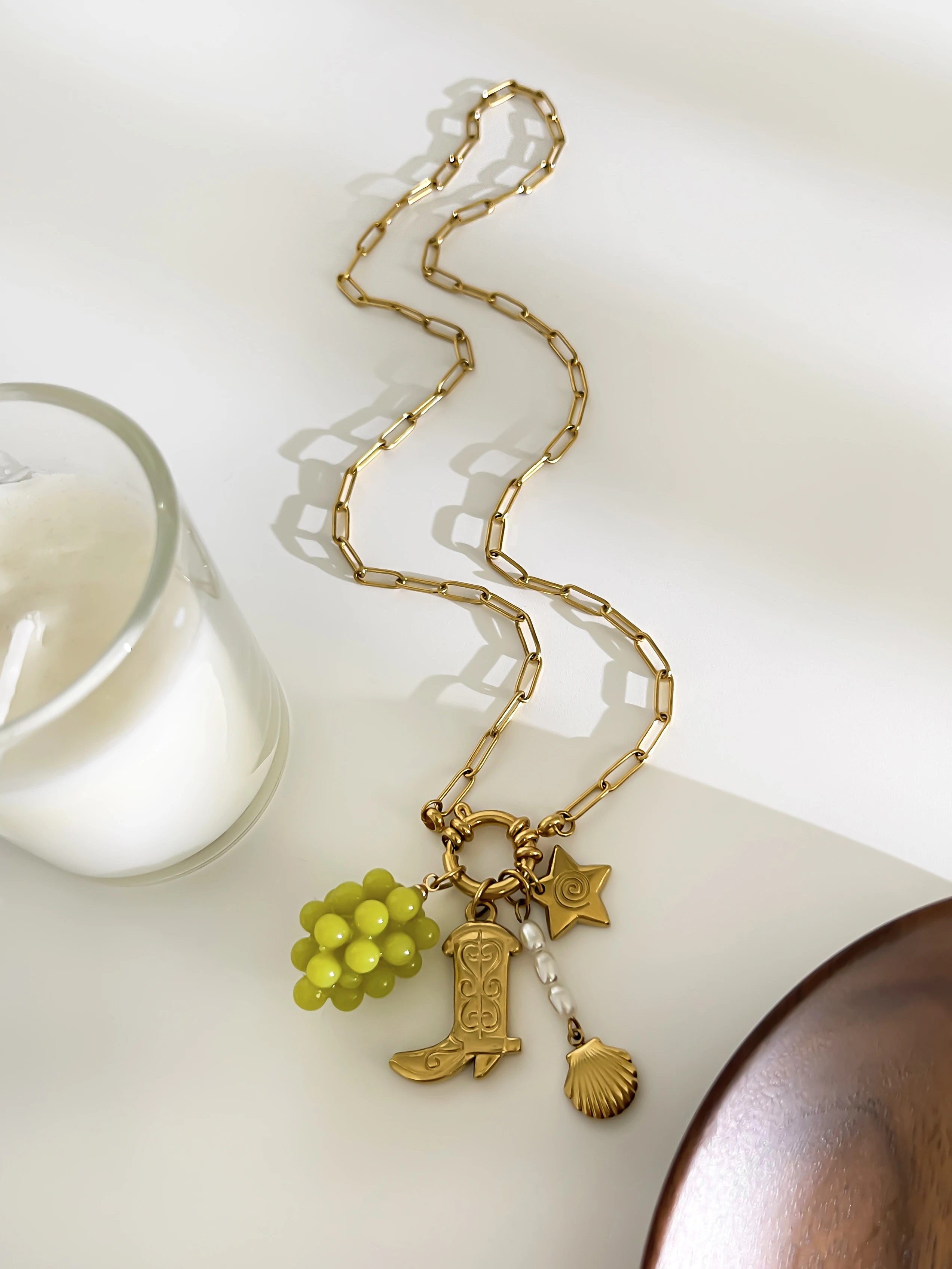 GHIDBK Statement Trendy Imitation Pearl Grape Blueberry Shell Pendant Necklace for Women Stainless Steel Creative Accessories