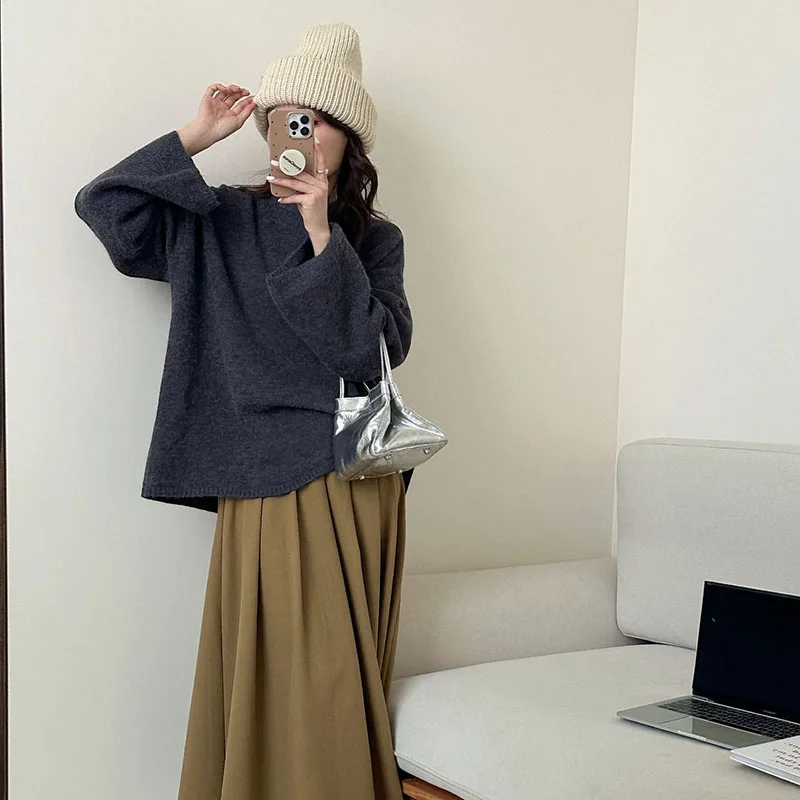 

2025 Winter New Basic Solid Color Knitted Jumpers Casual Thicken Warm Knitwear Oversized Loose Round Collar Sweater for Women