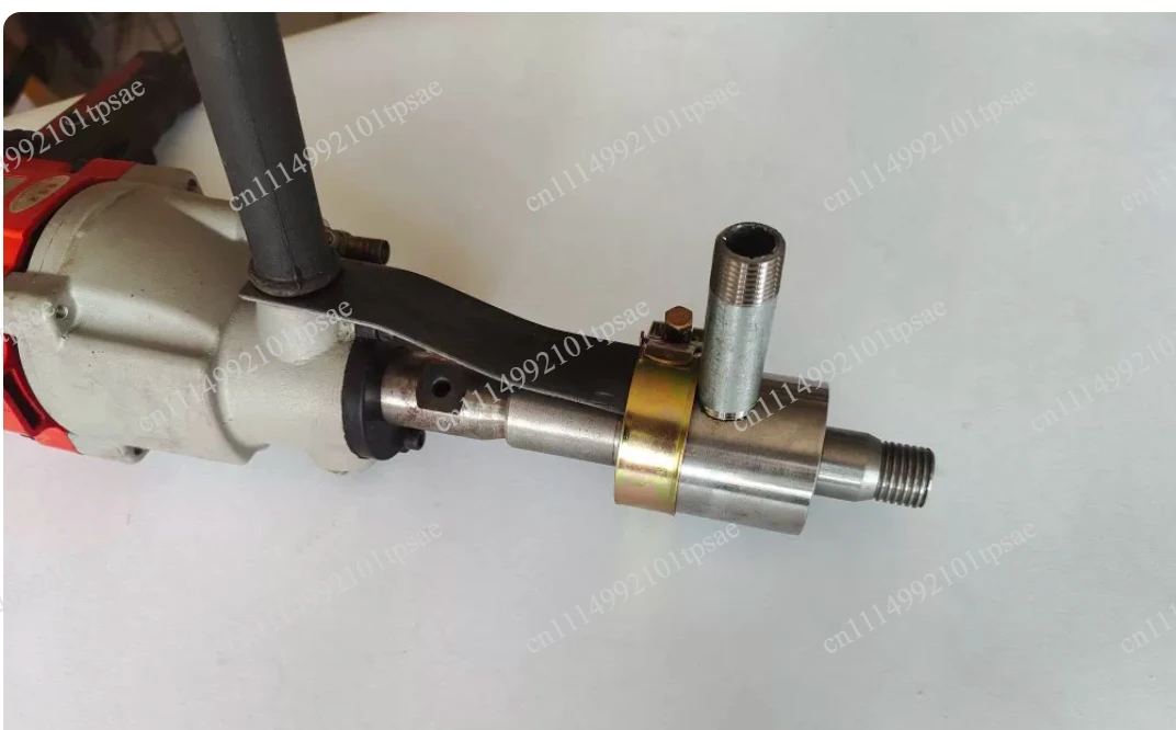 Portable Hydraulic Water Well Drilling Rig Borehole Drilling Machine With Pressurized Water Jacket Carbon Steel Drill Bit