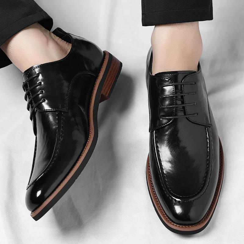 

Men's Retro Leather Shoes Gentleman Elegant Minimalist Style Work or office Business dress Adult hot selling suit shoes New
