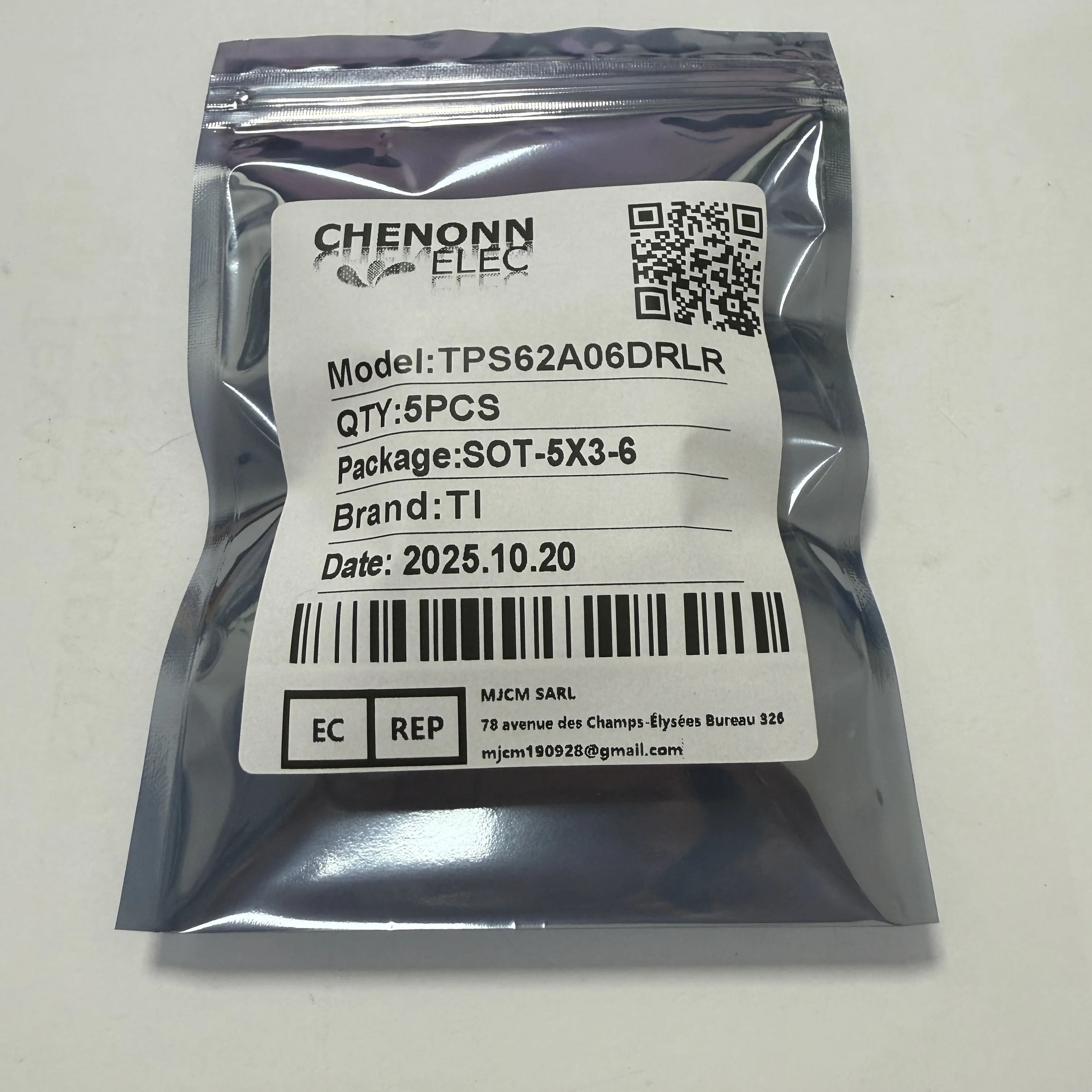 5 قطعة/الوحدة TPS62A06DRLR (محولات DC-DC)