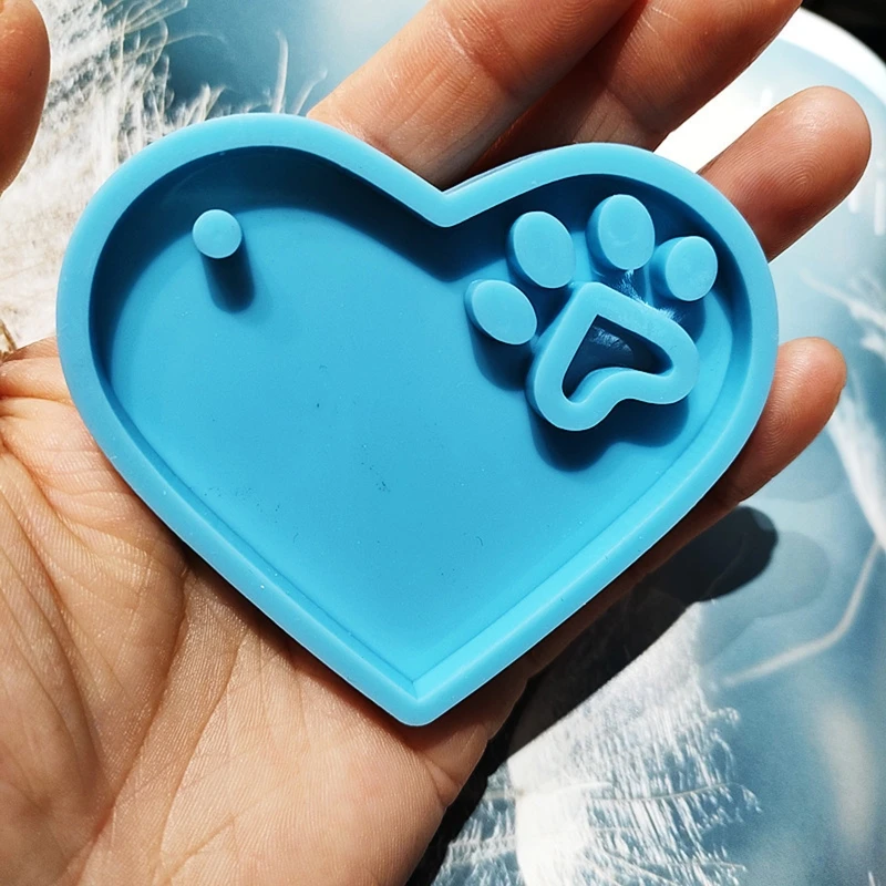 

Y1UB DAD MOM Heart Keychain Resin Casting Silicone Mold Handmade Charm Decorative Pendant Jewelry Mold for DIY Crafts