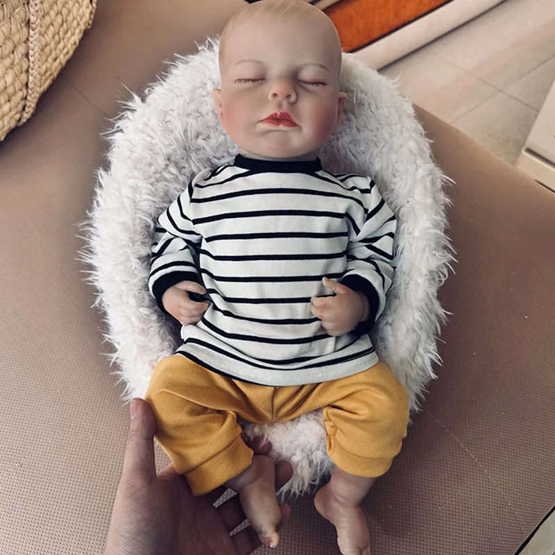 眠っている新生児の男の子の人形、リアルな新生児の男の子の人形、子供のためのクリスマスギフト、48cm、18.9インチ