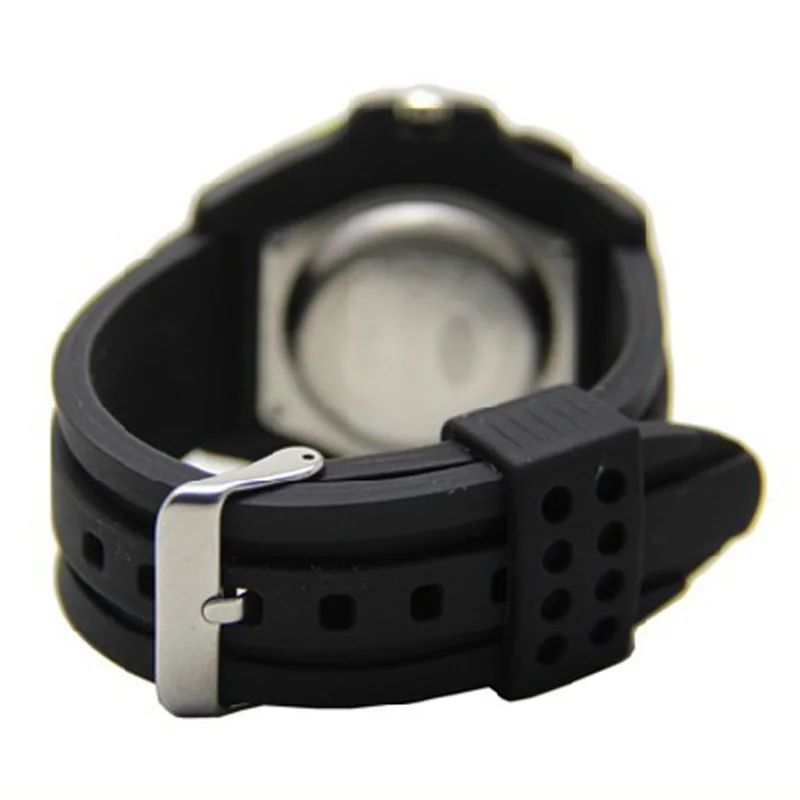 XONIX الدقة الكلاسيكية الرجعية موضة الاتجاه مقاوم للماء 100 متر الغوص السباحة مؤشر كوارتز مضيئة ساعة إلكترونية QJ