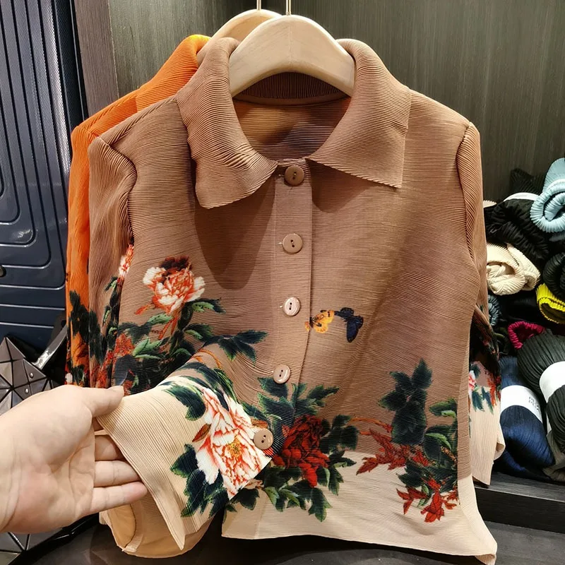 

Miyake Pleated Shirt 2025 New Spring Summer Pleat Jacket Female Lapel Single-breasted Cardigan Foreign Loose Fold Small Shirt