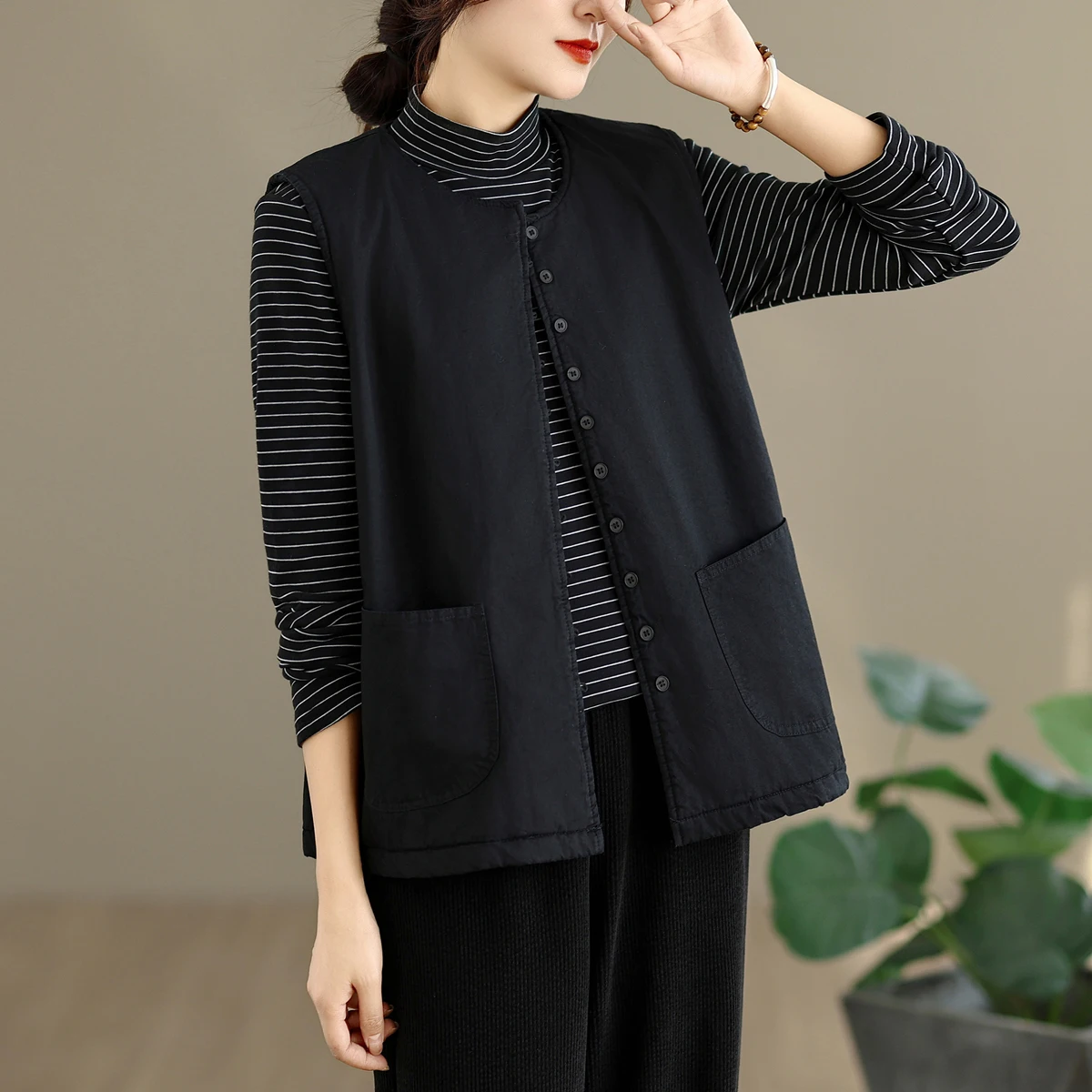 

Простой тонкий жилет в стиле ретро, круглый жилет Ne Jaet, женская осенне-зимняя свободная универсальная многослойная футболка на одной пуговице...