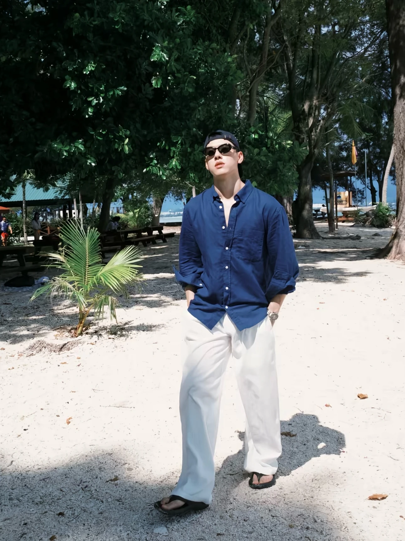 

Свободный длинный све, мужская повседневная одежда irt Island Old Money Sle, свободная посадка, ленивая белая пляжная верхняя одежда, полиэфирное волокно Cool Sensation