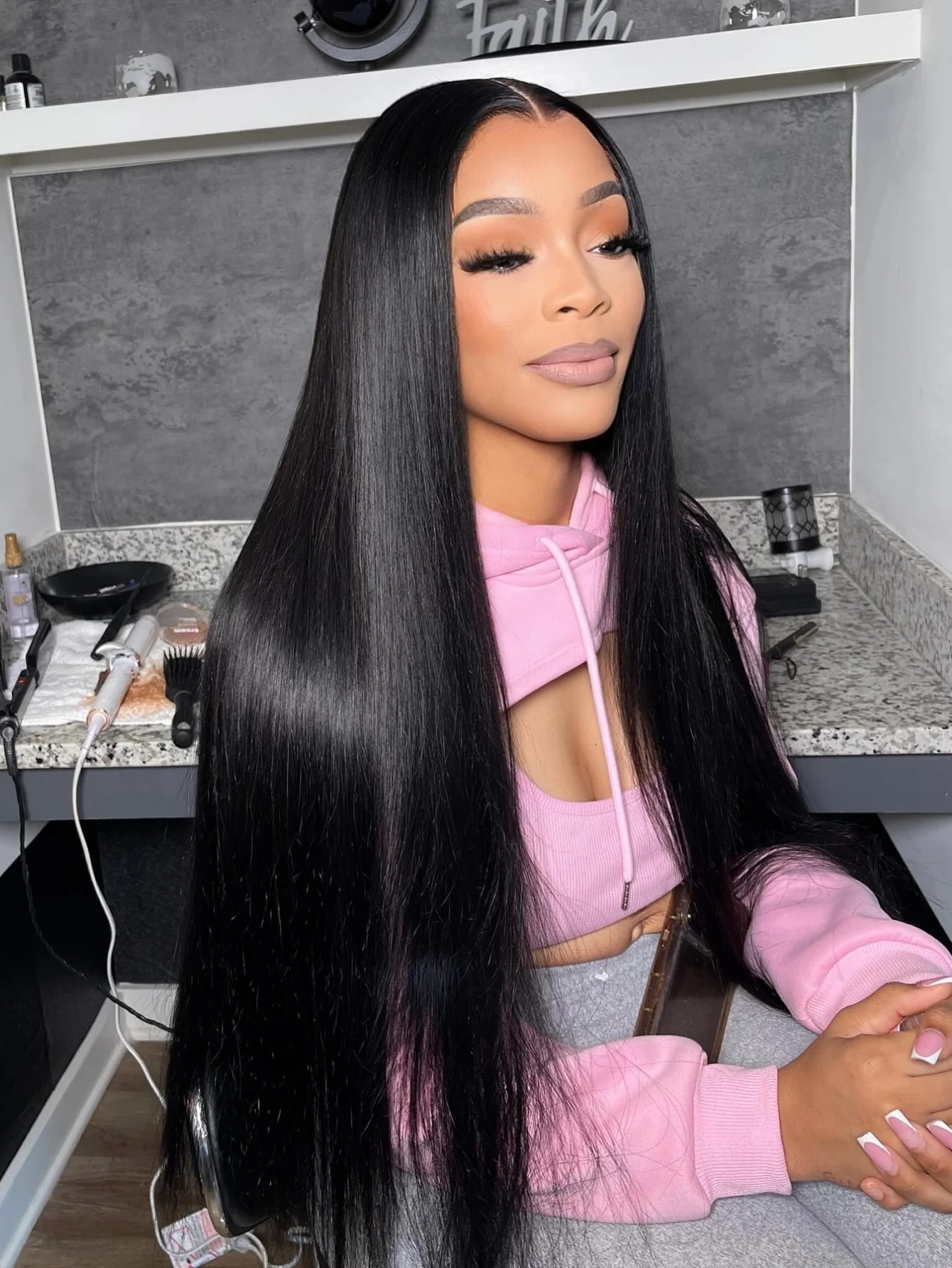 

200% длинные прямые 13X4 13x6 HD прозрачные кружевные фронтальные человеческие парики черного цвета, предварительно выщипанные с натуральной линией волос для женщин