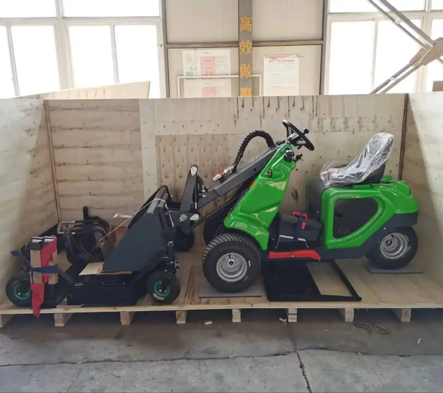 

Three wheel skid steer loader construction machinery wheel skid steer loader is cheap in price