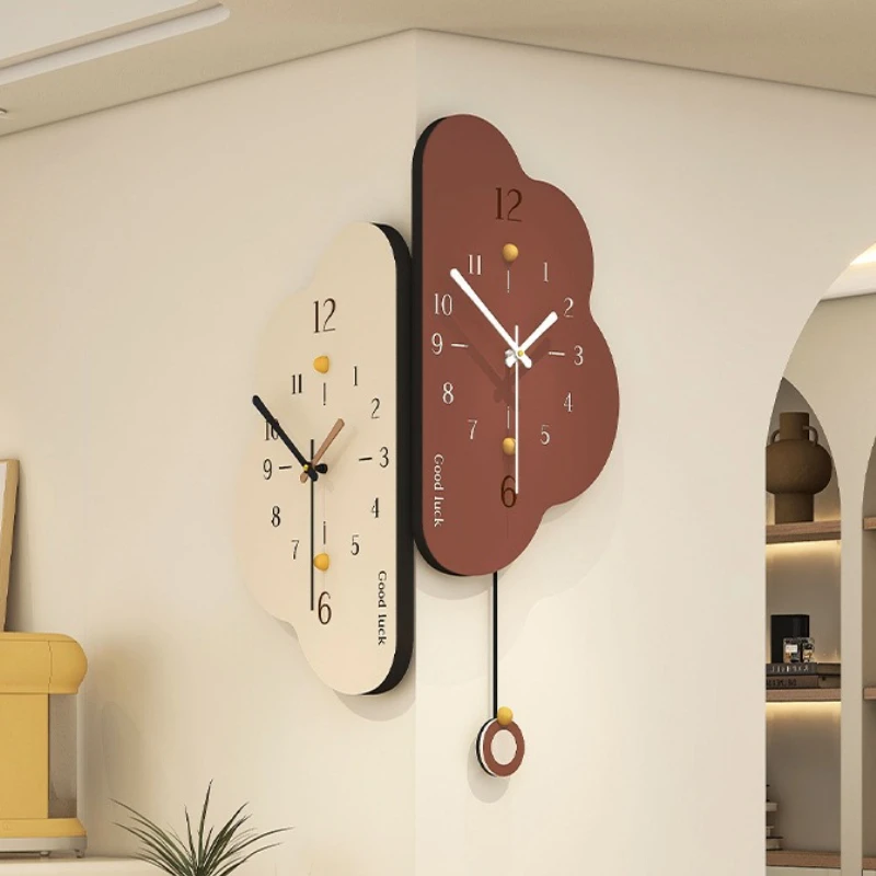 Corner Wall Clock M…
