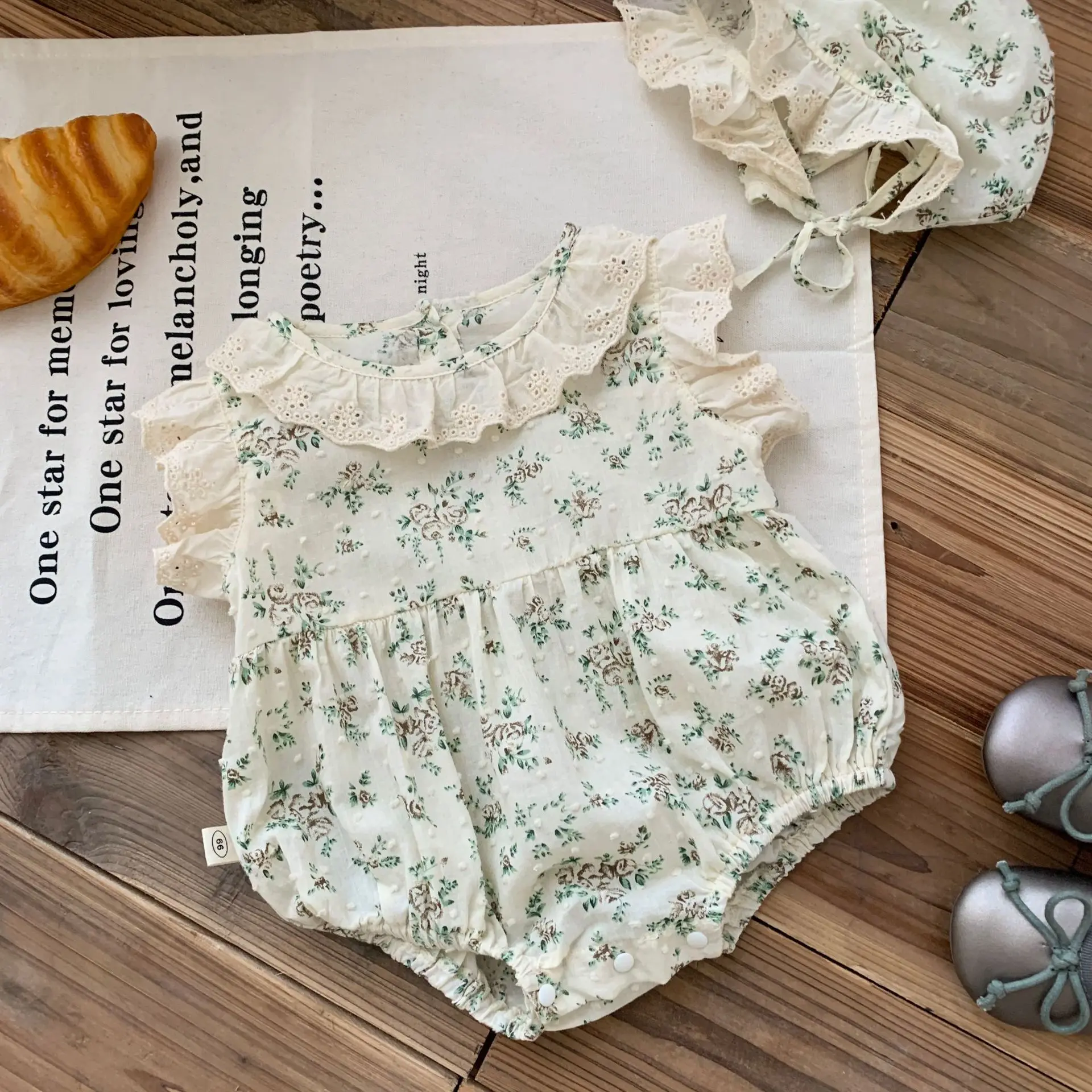 2026 Summer Infant Girls Romper Cotton Floral Printed Lace Babys Girl Jumpsuits Fly Sleeve Peter Pan Collar Newborn Girl Onesies