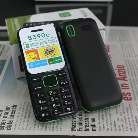 Low Price Senior Mobile Phone 2G GSM Elderly Cellp...