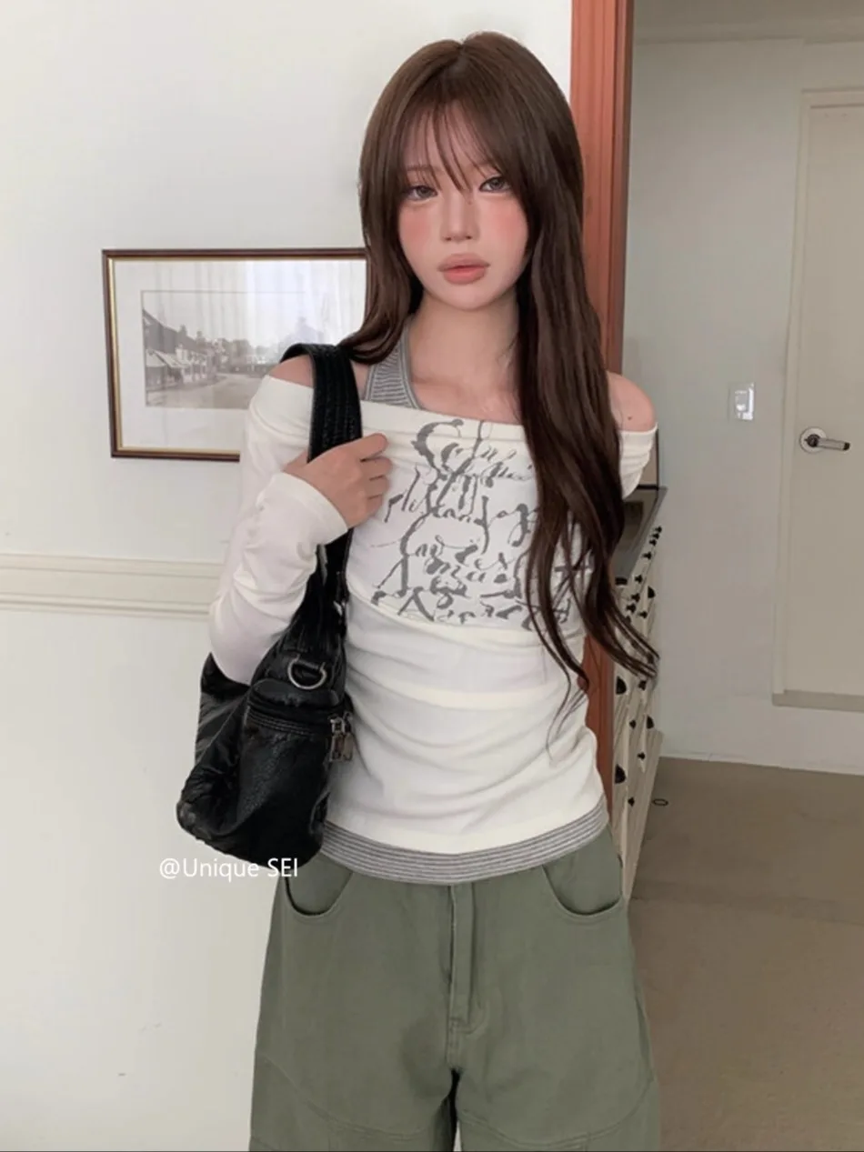 韓国風オフショルダープリントフェイクツーピース長袖Tシャツ女性用秋スパイシーガールスリムフィットカジュアルY2kトップ