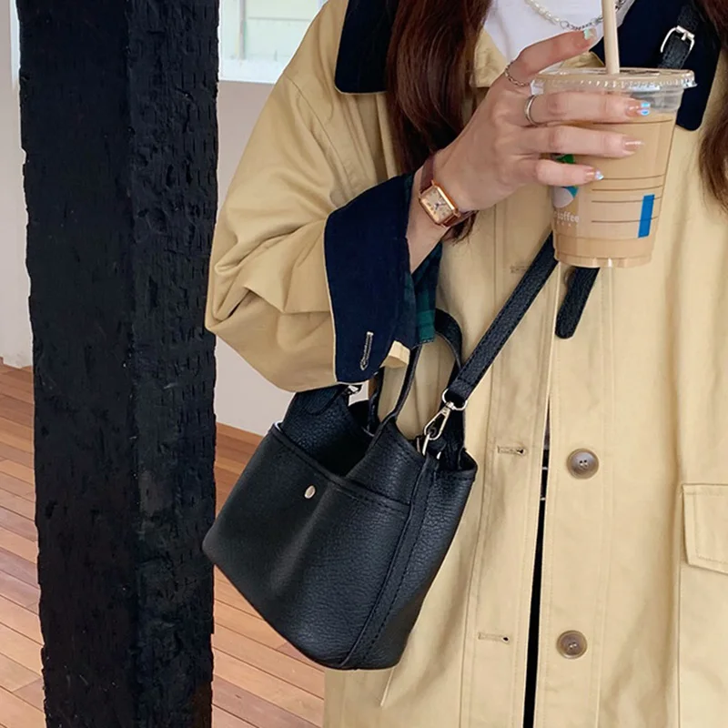 Elegant Women New Luxury Designers Handbag Lady Fashion Simplicity Soft Leather Messenger Female Affordable Wholesale Bucket Bag