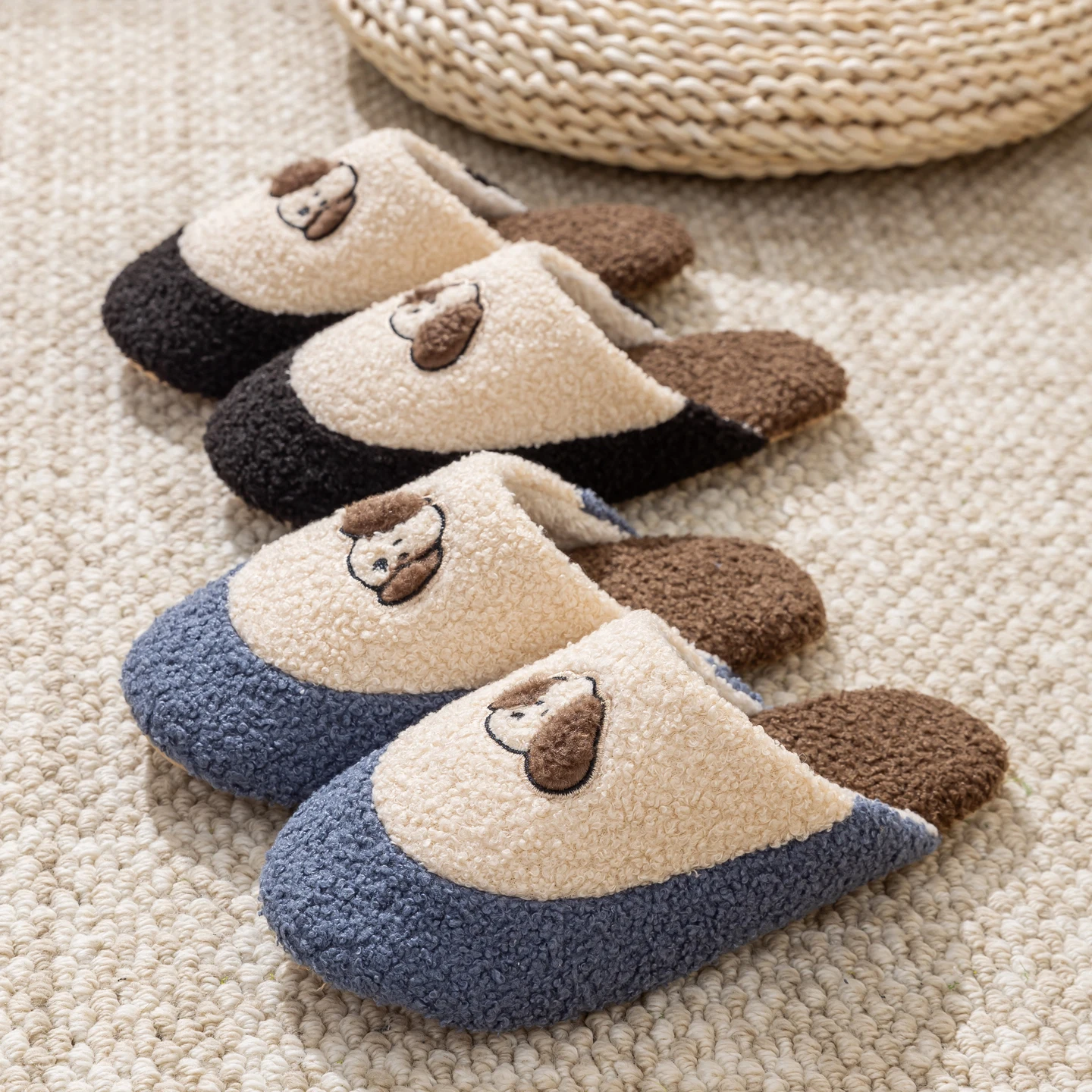 Men's Plush Closed-Toe Winter Slippers, Cartoon Color-Block Fuzzy Warm House Shoes, Non-Slip Indoor Floor Slides for Bedroom