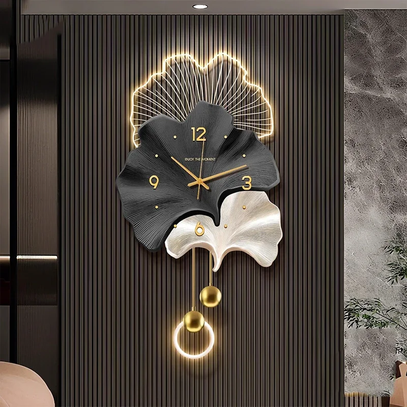 Xenomorph Luxury Wall Clocks Small Aesthetic Bathroom Metal Art Peacock Clock Wall Fashion Modern Relogio De Parede Wall Decor