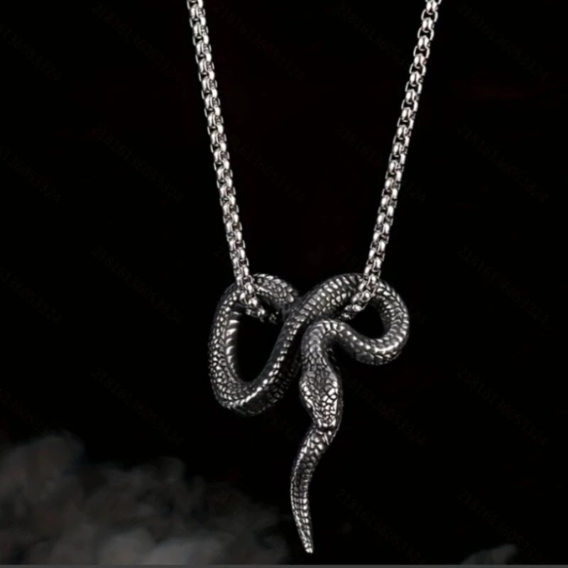 Europe and The United States Retro Design Snake Pendant Necklace Ladies Personalized Fashion Jewelry Accessories