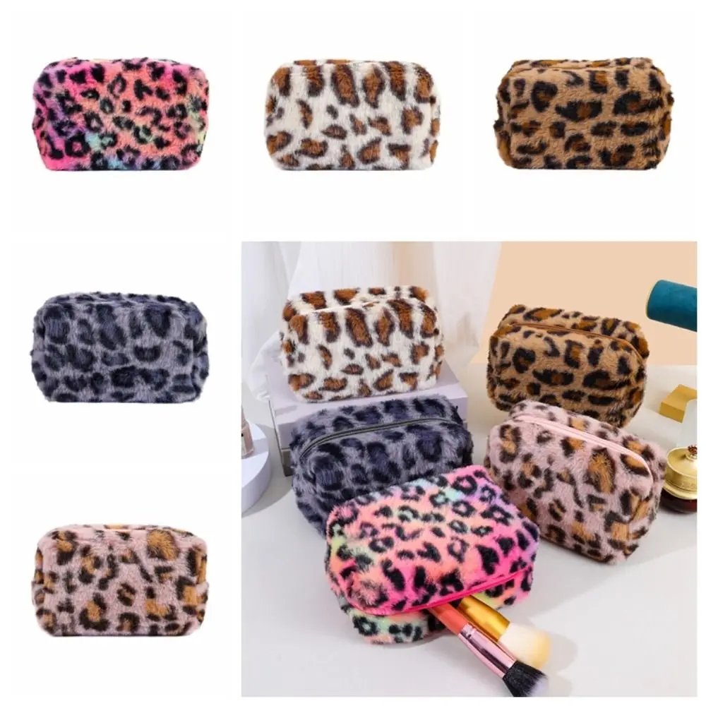 

Leopard Print Plush Makeup Bags Soft Large Capacity Women's Cosmetic Pouch Lightweight Portable Cosmetic Storage Organizer