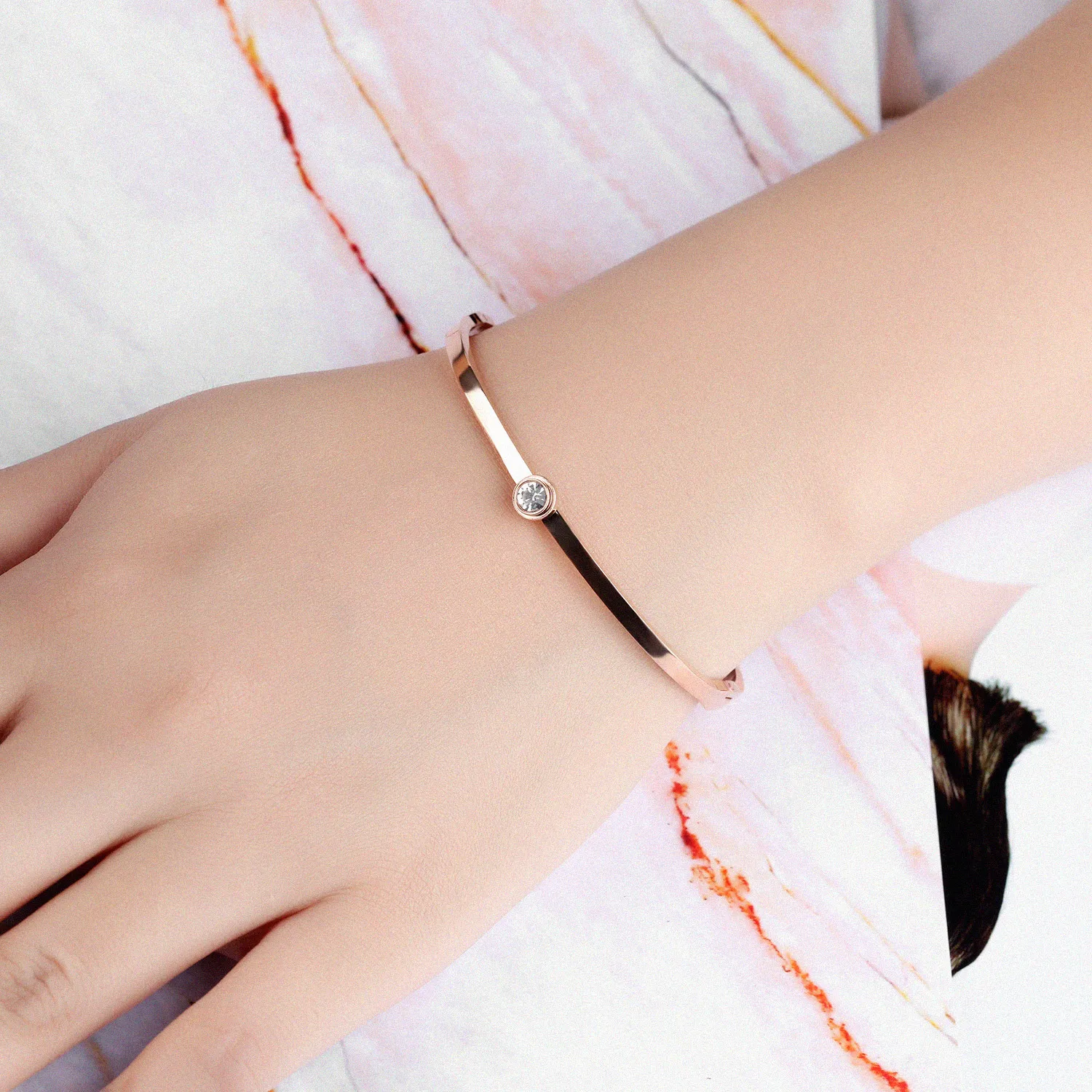 Lokaer Trendy Rose Gold Plated Stainless Steel Bangles For Women Mosaic Cubic Zirconia Simple Cuff Bracelet Jewelry Gifts B18103