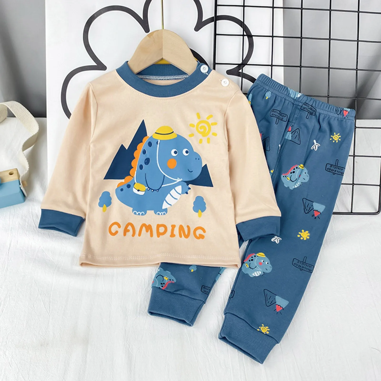 

Kids&Toddler Boys Pajamas 2 Piece Pjs Set Sleepwear Styles Dinosaur Pattern Print Sleepwear Short sleeve Long Pants Pajama Set