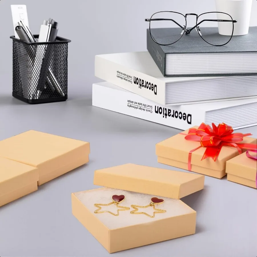 Scatole regalo marroni per gioielli in cartone Confezione da 20 Scatole portagioie piccole in cartone da 3,5 × 3,5 × 1 pollici con imbottitura in cotone e coperchi per l'applicazione