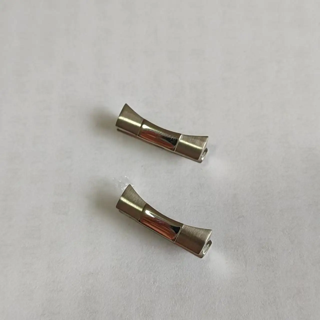 2025 ข้อต่อสแตนเลสแข็ง ใช้ได้กับหัว Water 316L 20 21mm